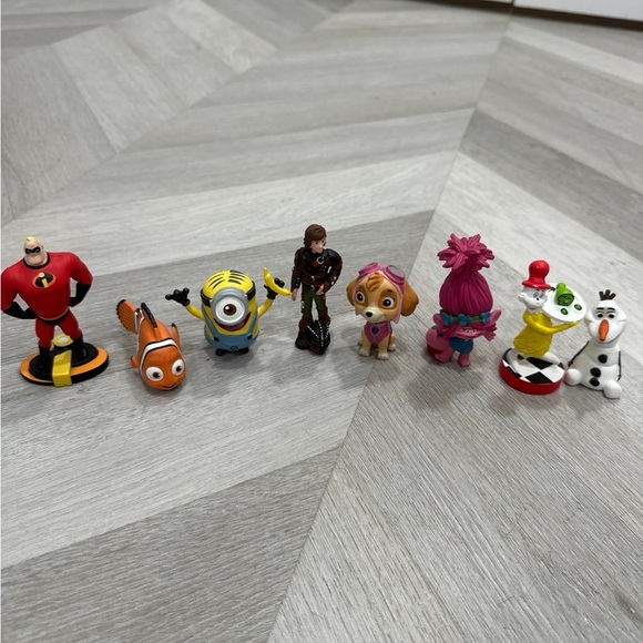 8 Tonies Bundle - Picture 1 of 1